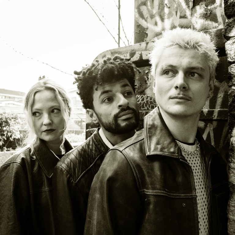 Alien Chicks — Muziek in Groningen