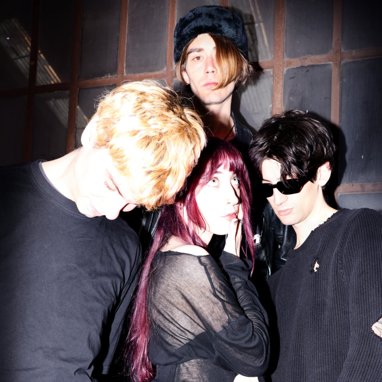 Glazyhaze + Crashing — Muziek in Groningen