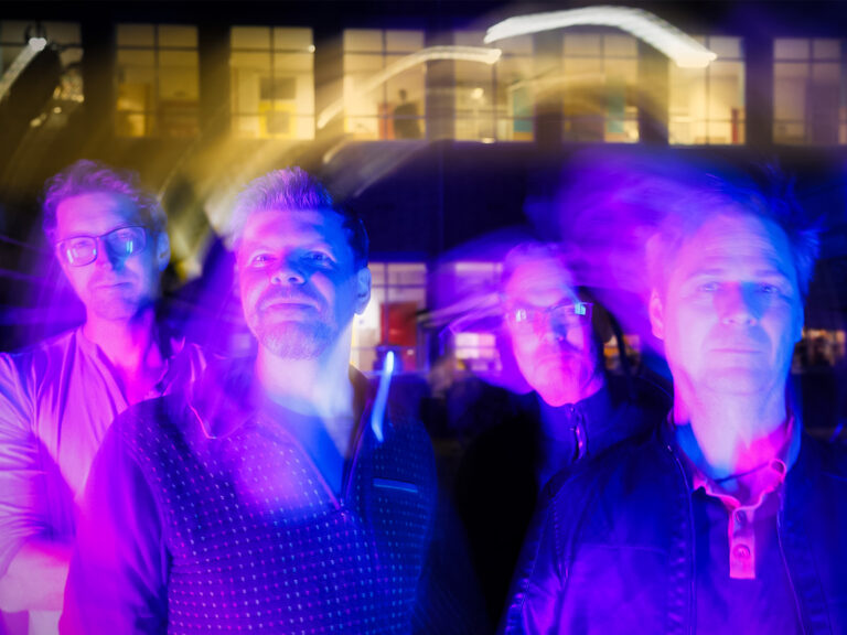 LAWN (GRN/FRL) + MOMSNAME (NL) — Muziek in Groningen